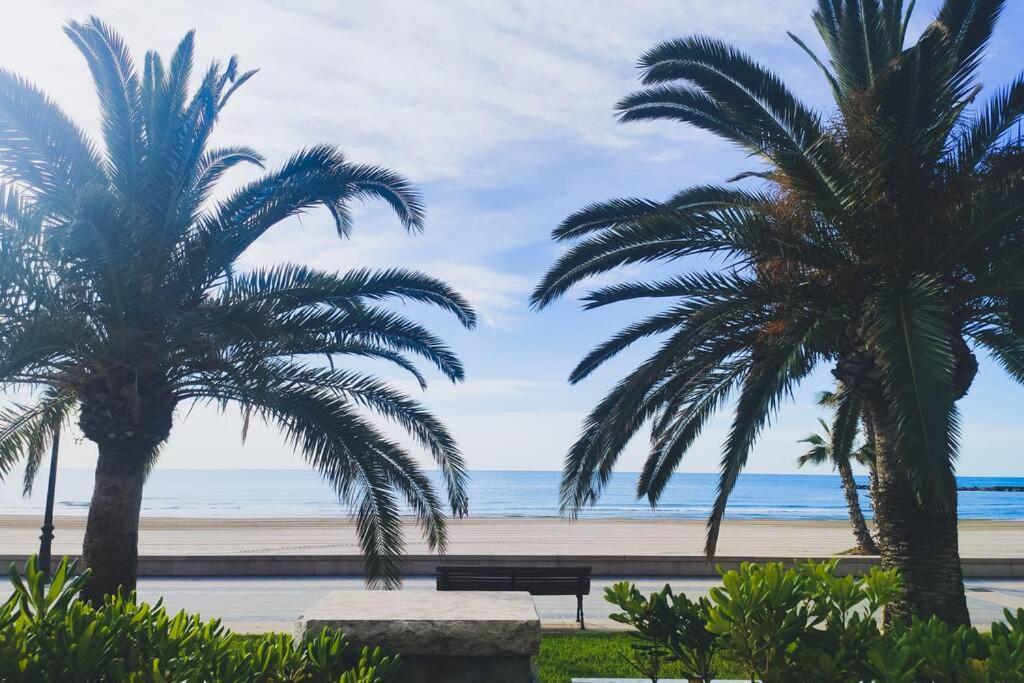 Apartamento Recien Reformado En Primera Linea Con Vistas A La Playa De La Almadraba Беникасим Экстерьер фото